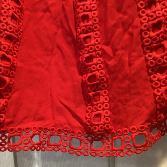 Elegant Red Lace Trim Women's Top - Picture 3 of 7